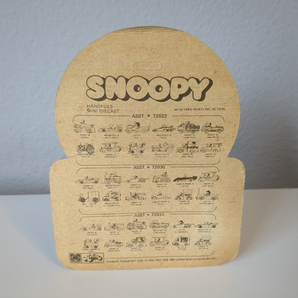 Vintage 1958 snoopy die cast truck with doghouse - Picture 3 of 3